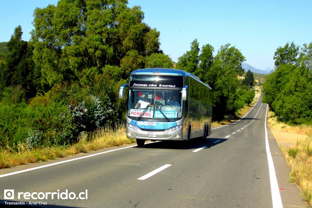 Bus de Transantin en ruta Melipilla - Litueche - Pichilemu