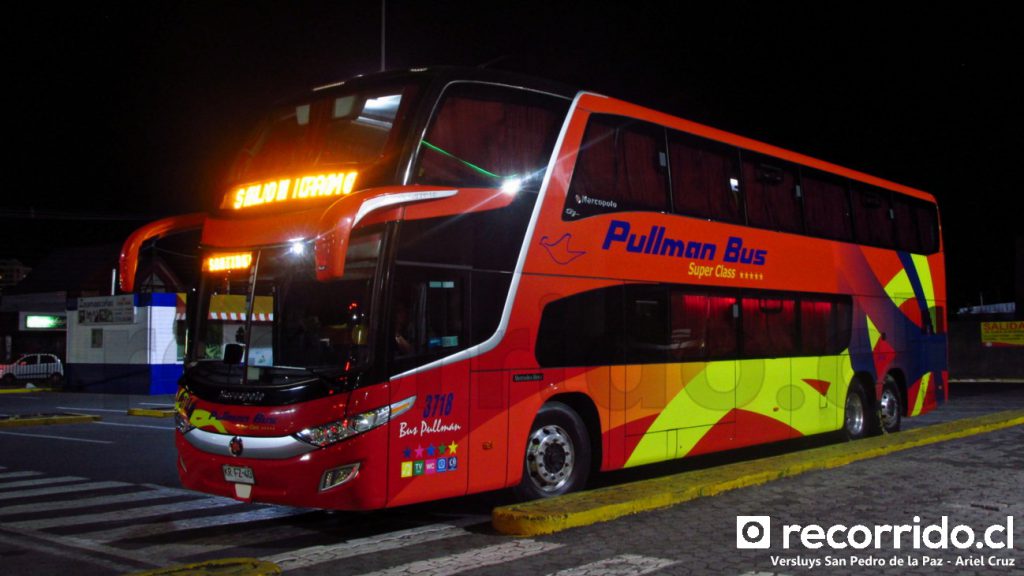 Pullman Bus 3718 en San Pedro de la Paz esperando pasajeros
